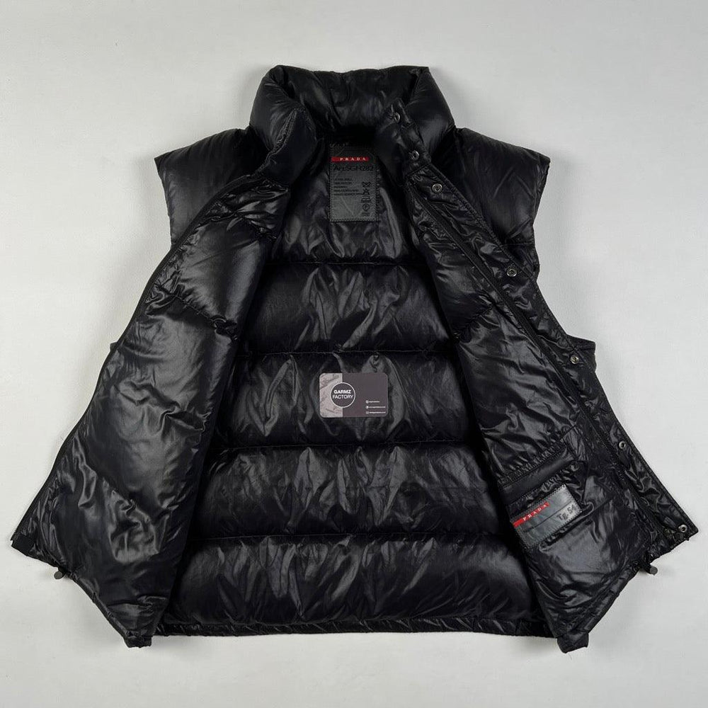 Prada Applique Logo Down Gilet Black – Garmz Factory