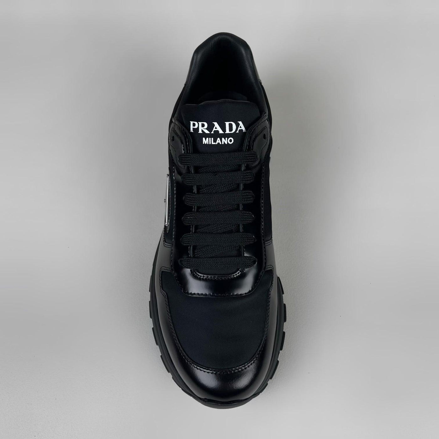 prada-re-nylon-applique-logo- 