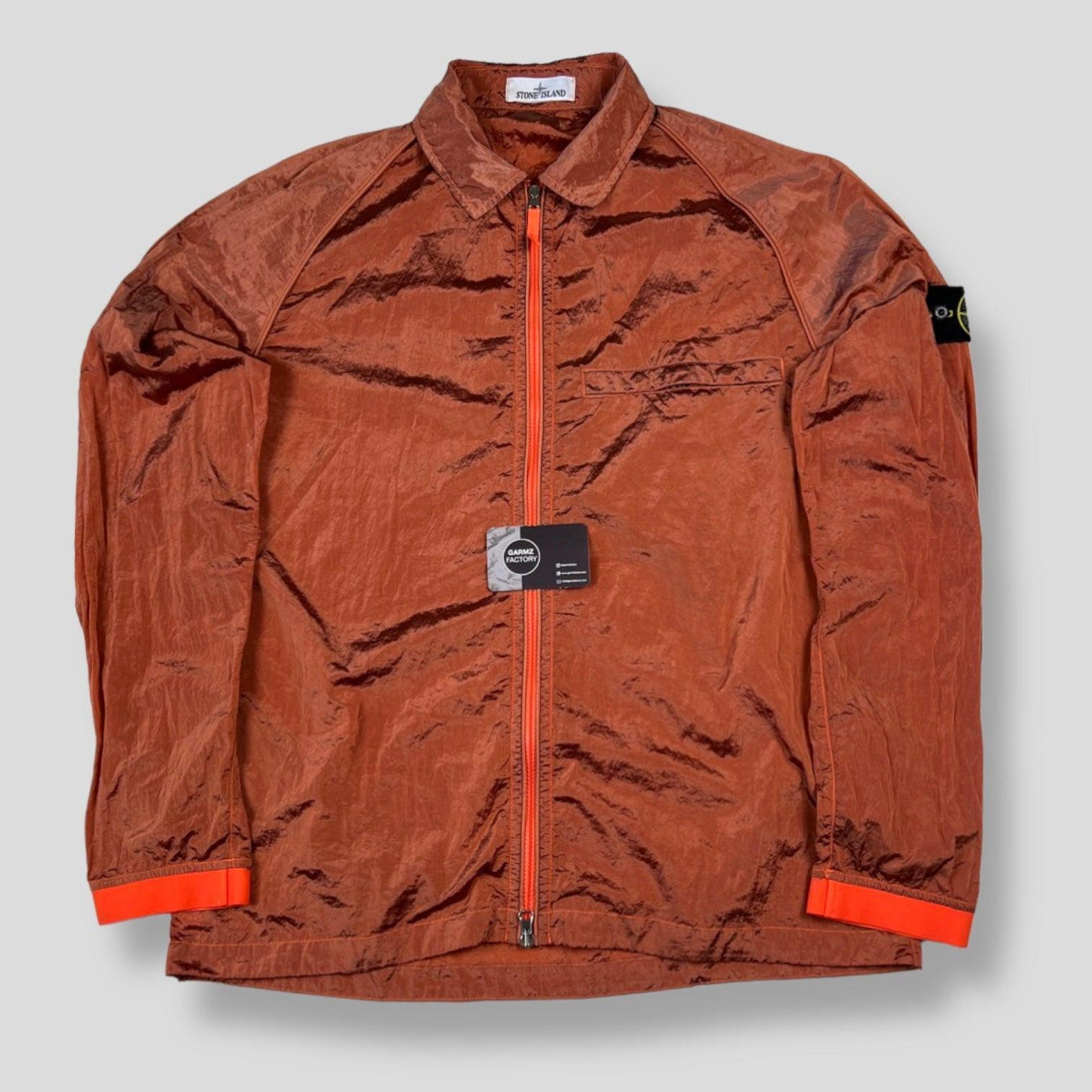 星空　STONE  オレンジナイロンメタルジャケット Stone Island Econyl Nylon Metal Overshirt Orange – Garmz Factory