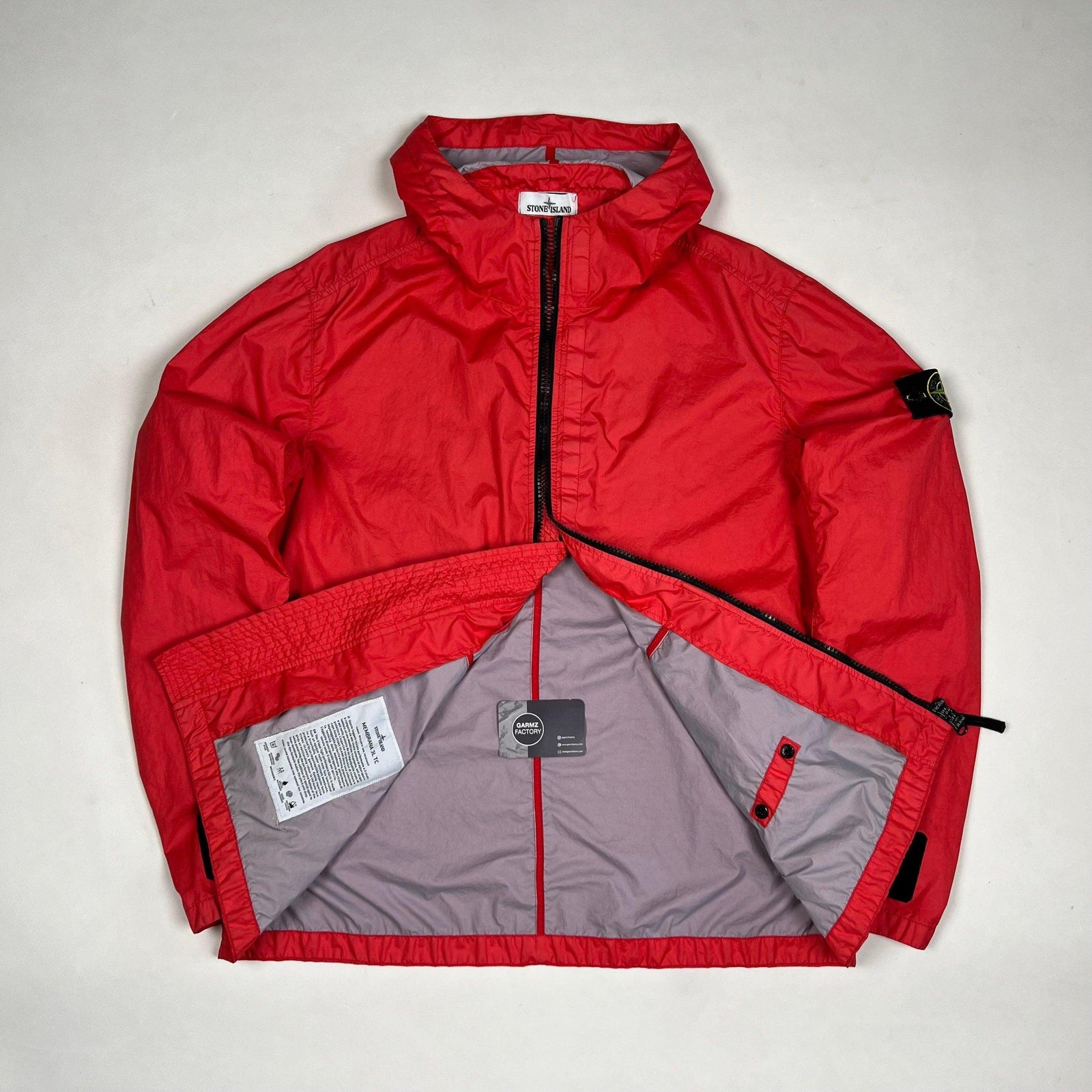 Stone Island Membrana 3L TC Hooded Jacket Red – Garmz Factory Stone Island Membrana 3L TC Hooded Jacket Red – Garmz Factory