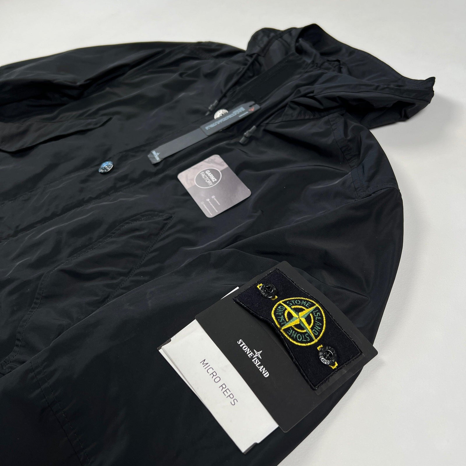 Stone Island Micro Reps Hooded Parka Black – Garmz Factory