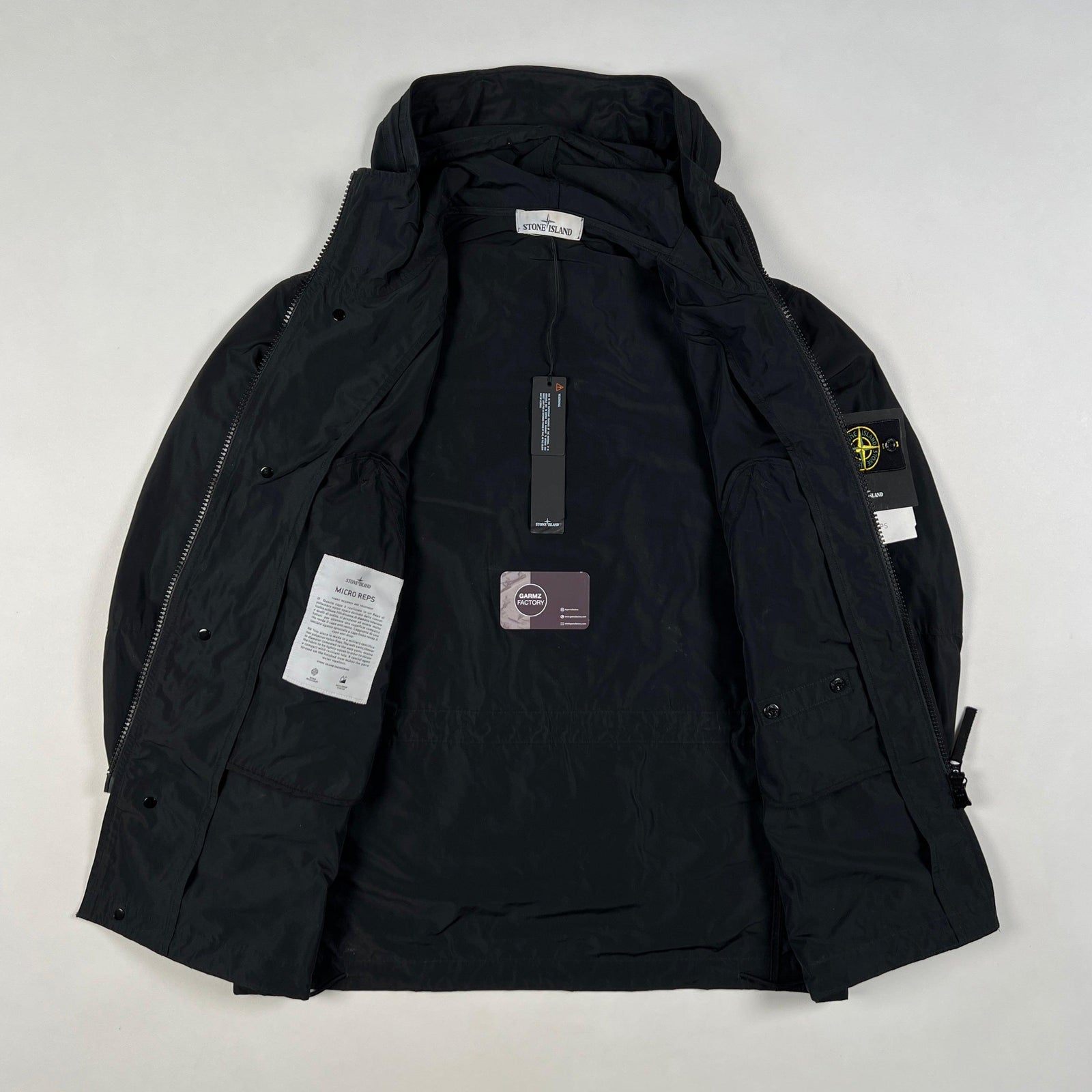 stone-island-micro-reps-hooded