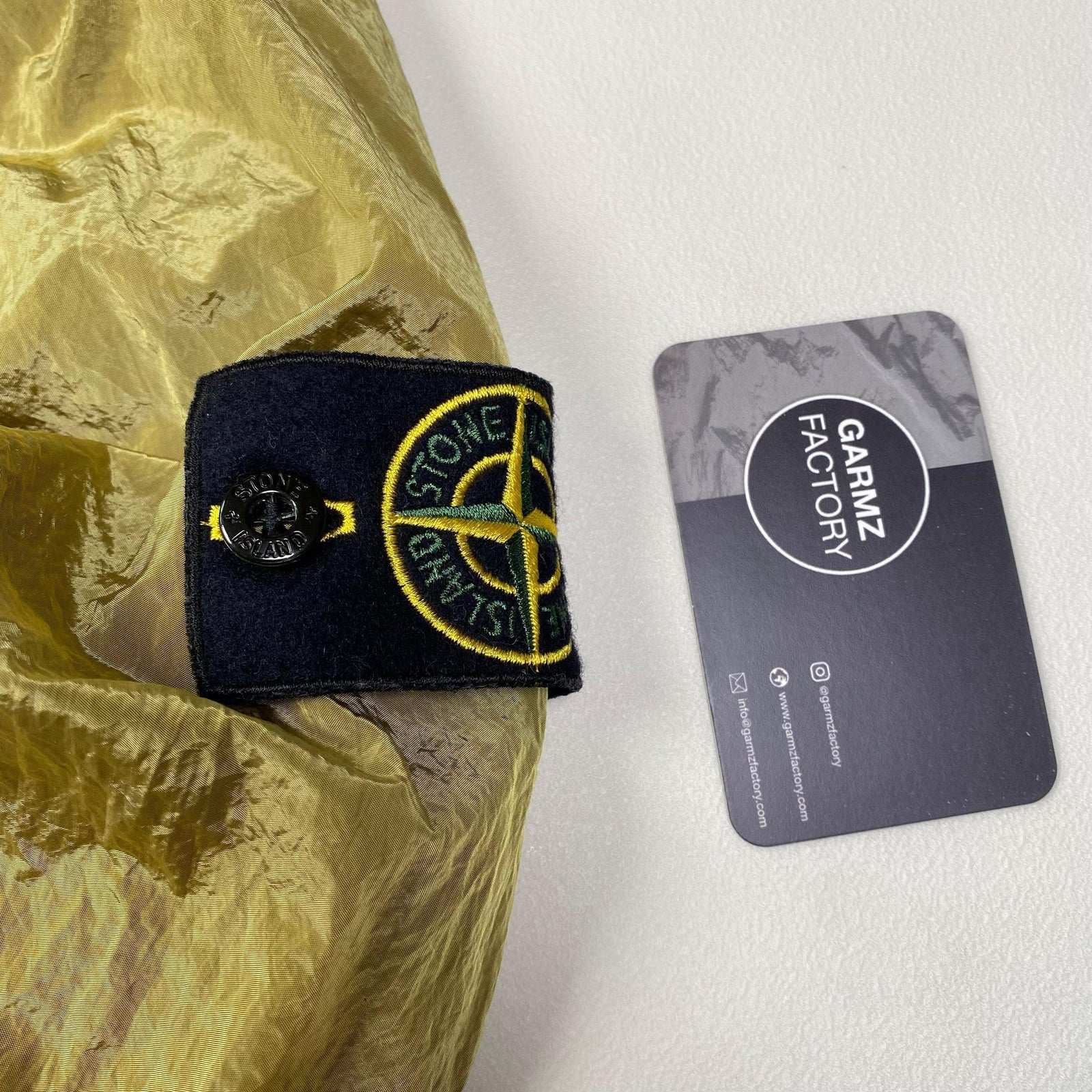 Stone Island Nylon Metal Overshirt Gold – Garmz Factory