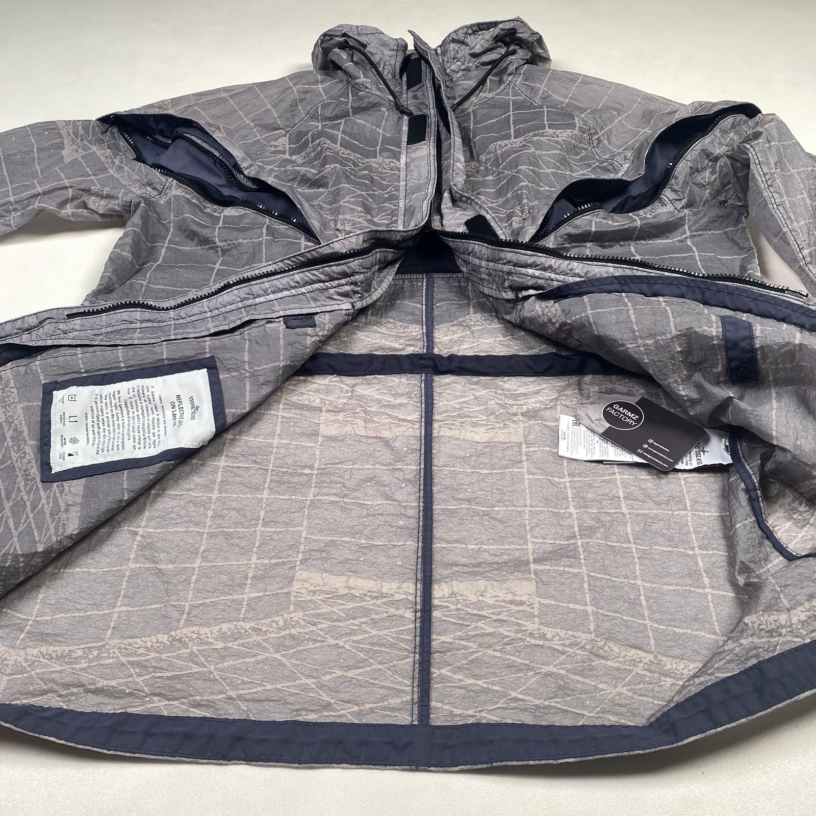 Stone Island Reflective Grid on Lamy TC Jacket Grey – Garmz Factory
